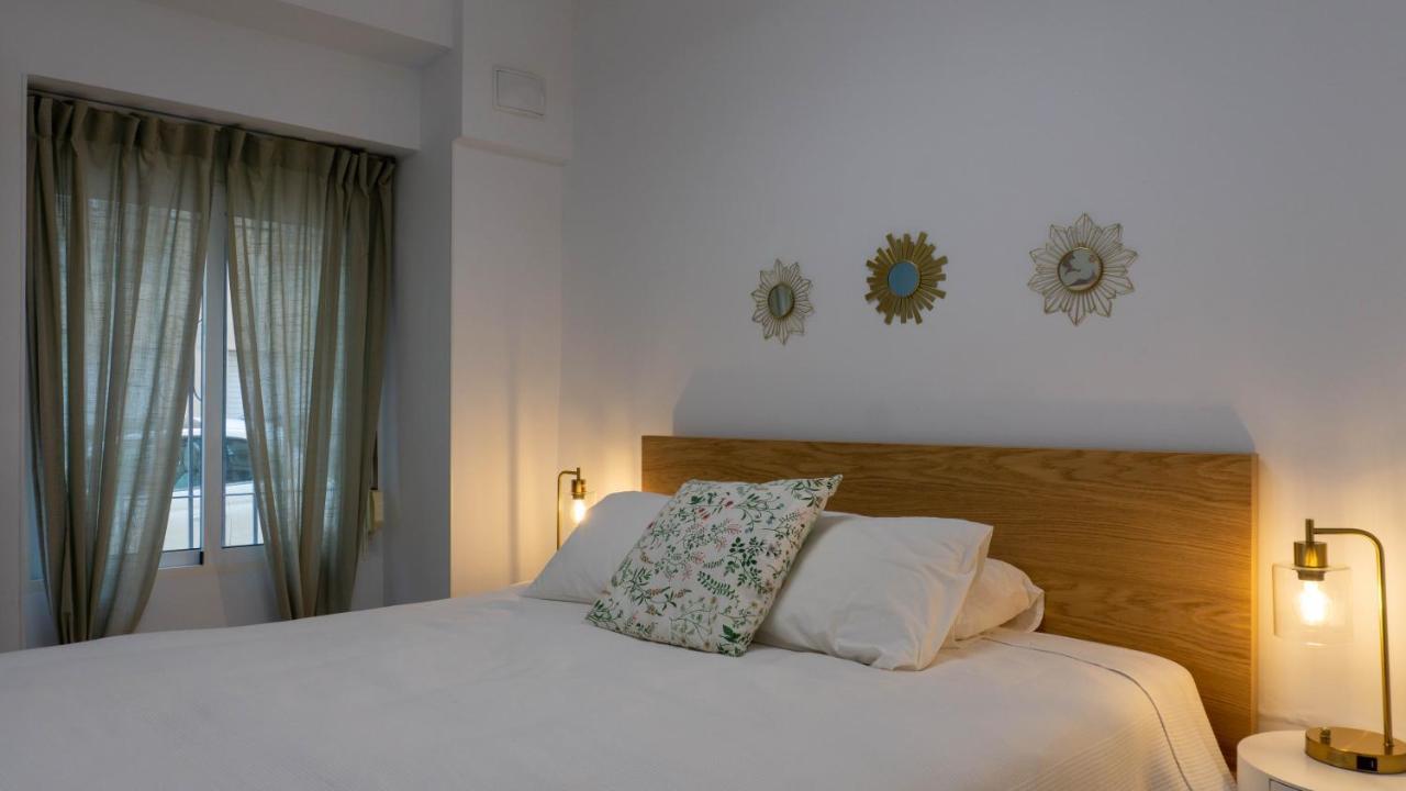 Apartment Caleta Beach Málaga Buitenkant foto