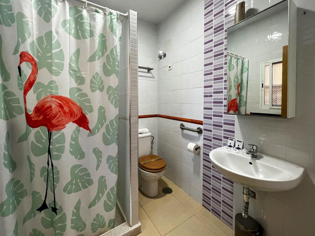Apartment Caleta Beach Málaga Buitenkant foto