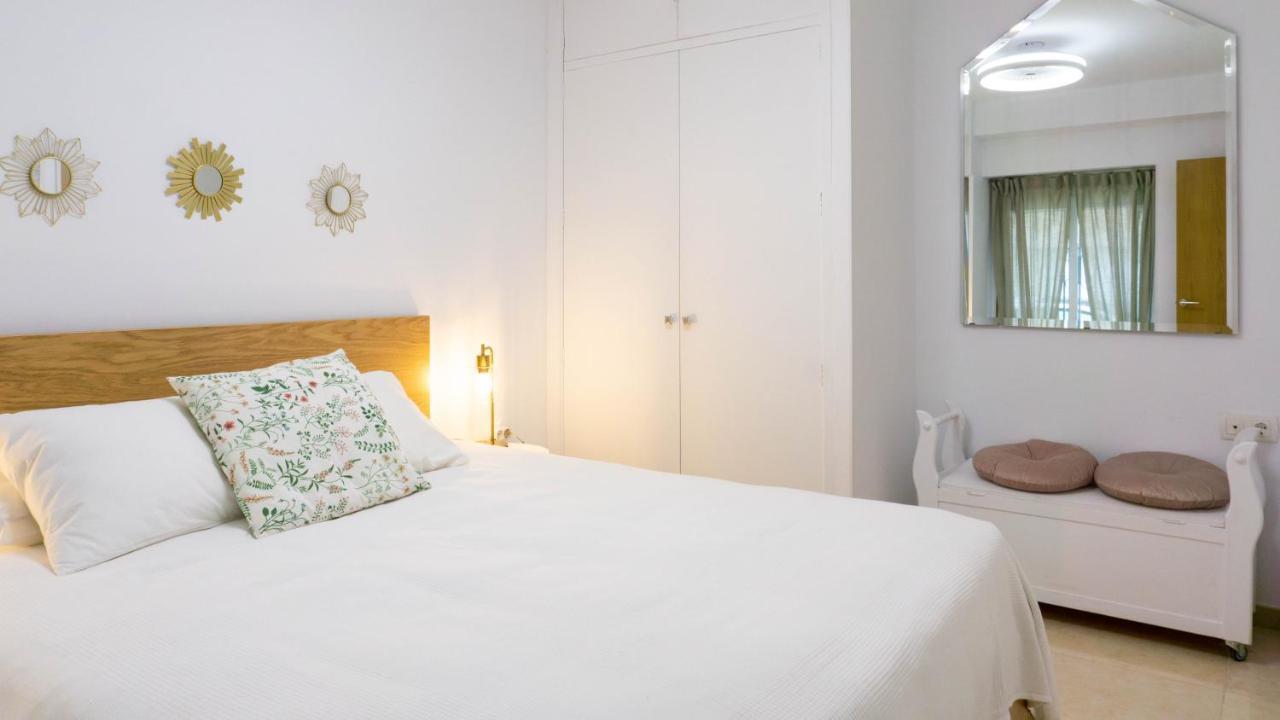 Apartment Caleta Beach Málaga Buitenkant foto