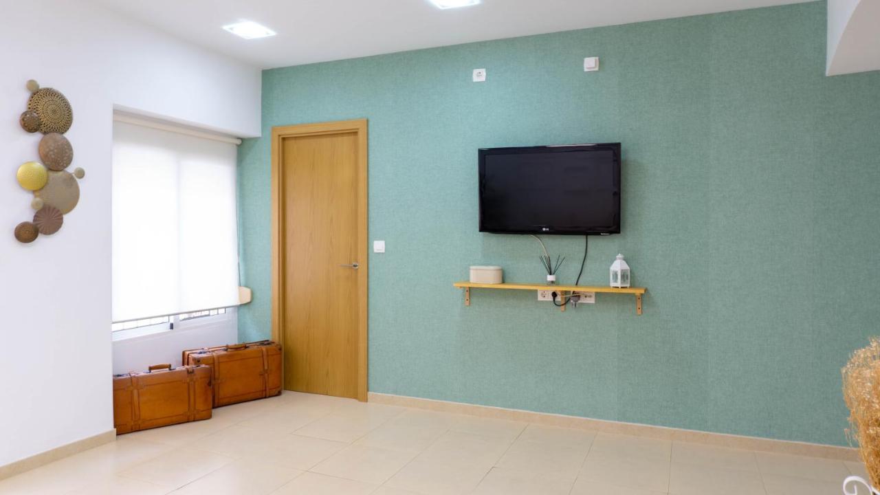 Apartment Caleta Beach Málaga Buitenkant foto