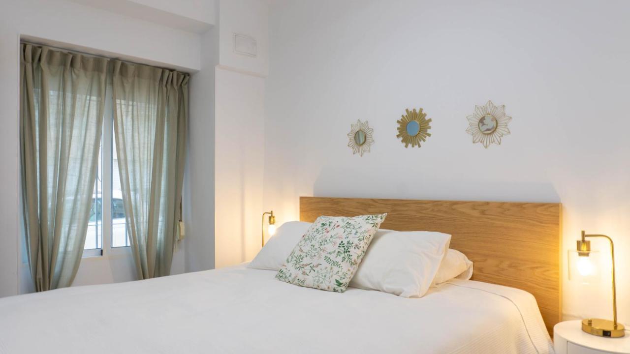 Apartment Caleta Beach Málaga Buitenkant foto